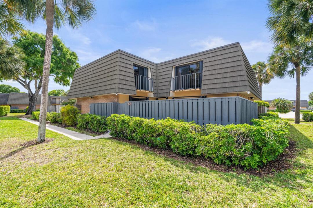 3611 36th Way, West Palm Beach, Florida 33407, USA