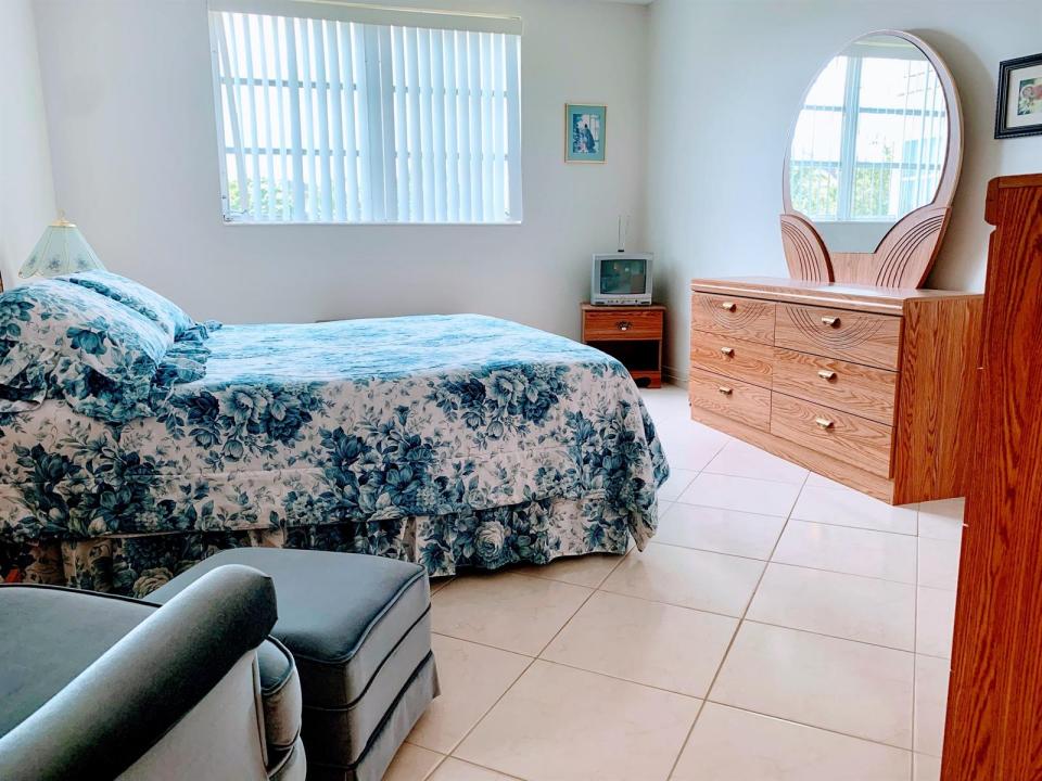 2800 NW 47th Terrace 304, Lauderdale Lakes, Florida 33313, Stati Uniti