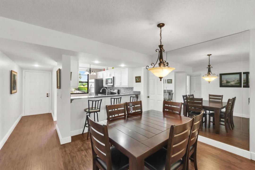 3716 Whitehall Drive 202, West Palm Beach, Florida 33401, Stati Uniti