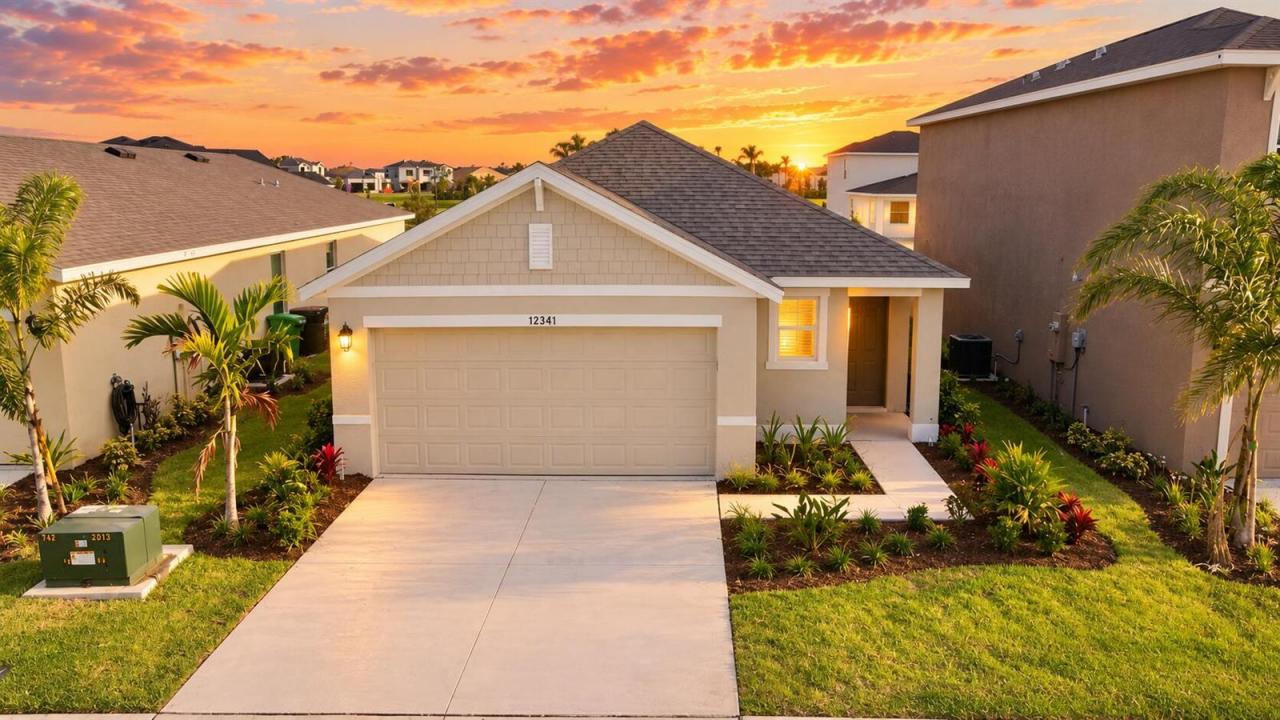 12341 SW Nettuno Way, Port St. Lucie, Florida 34987, USA