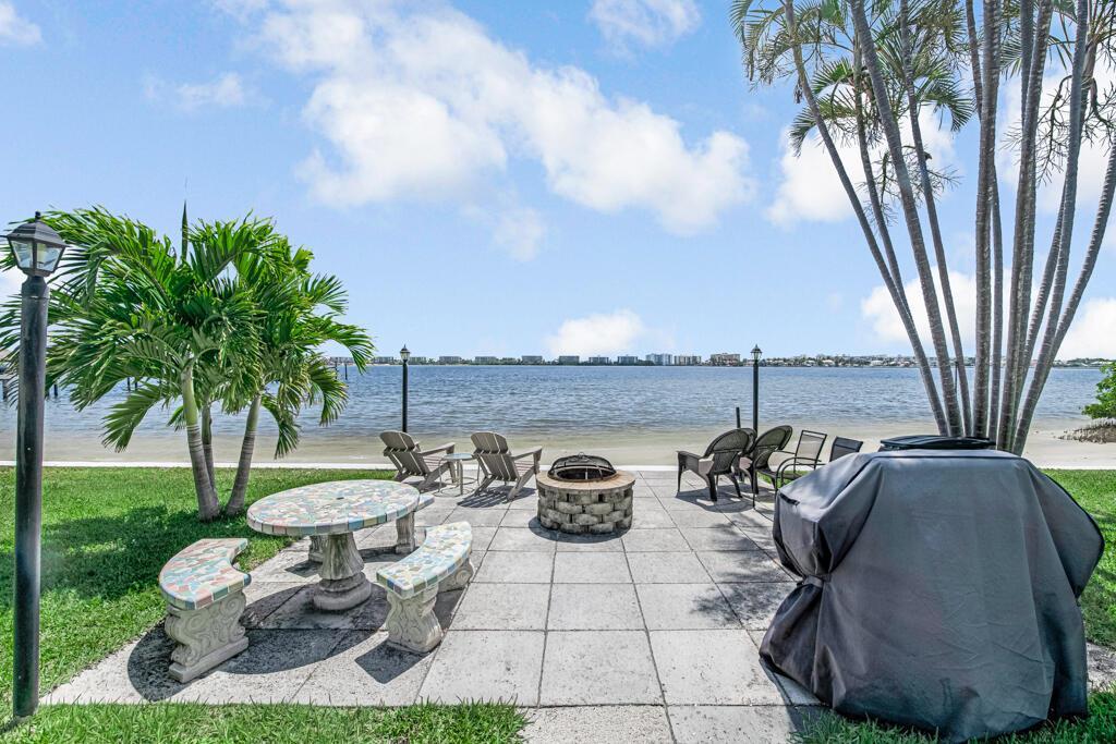 1430 S Lakeside Drive 22, Florida 33460, Stati Uniti