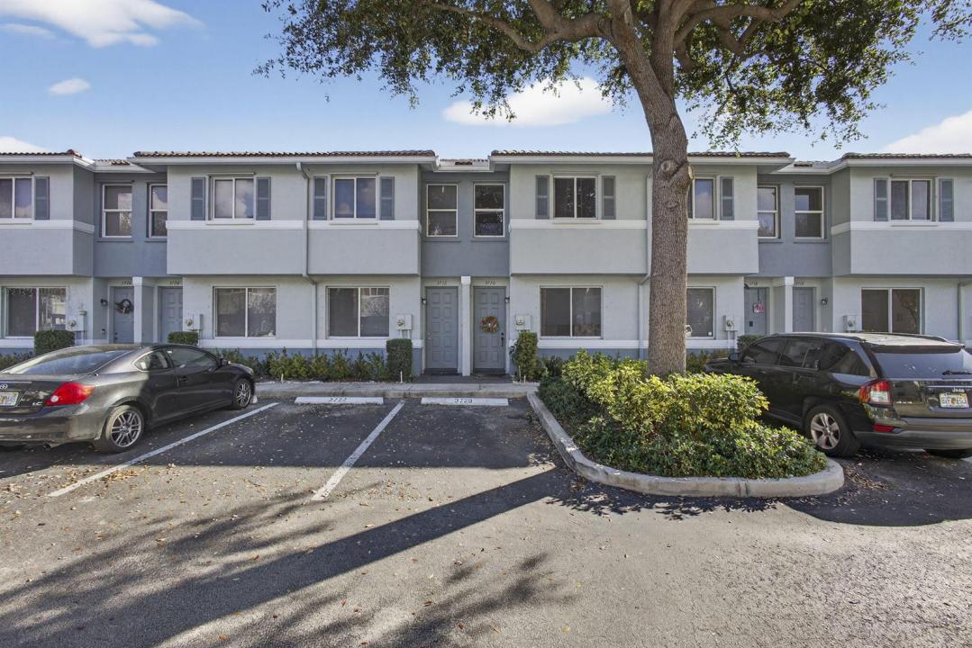 3720 Oleander Terrace, Riviera Beach, Florida 33404, USA