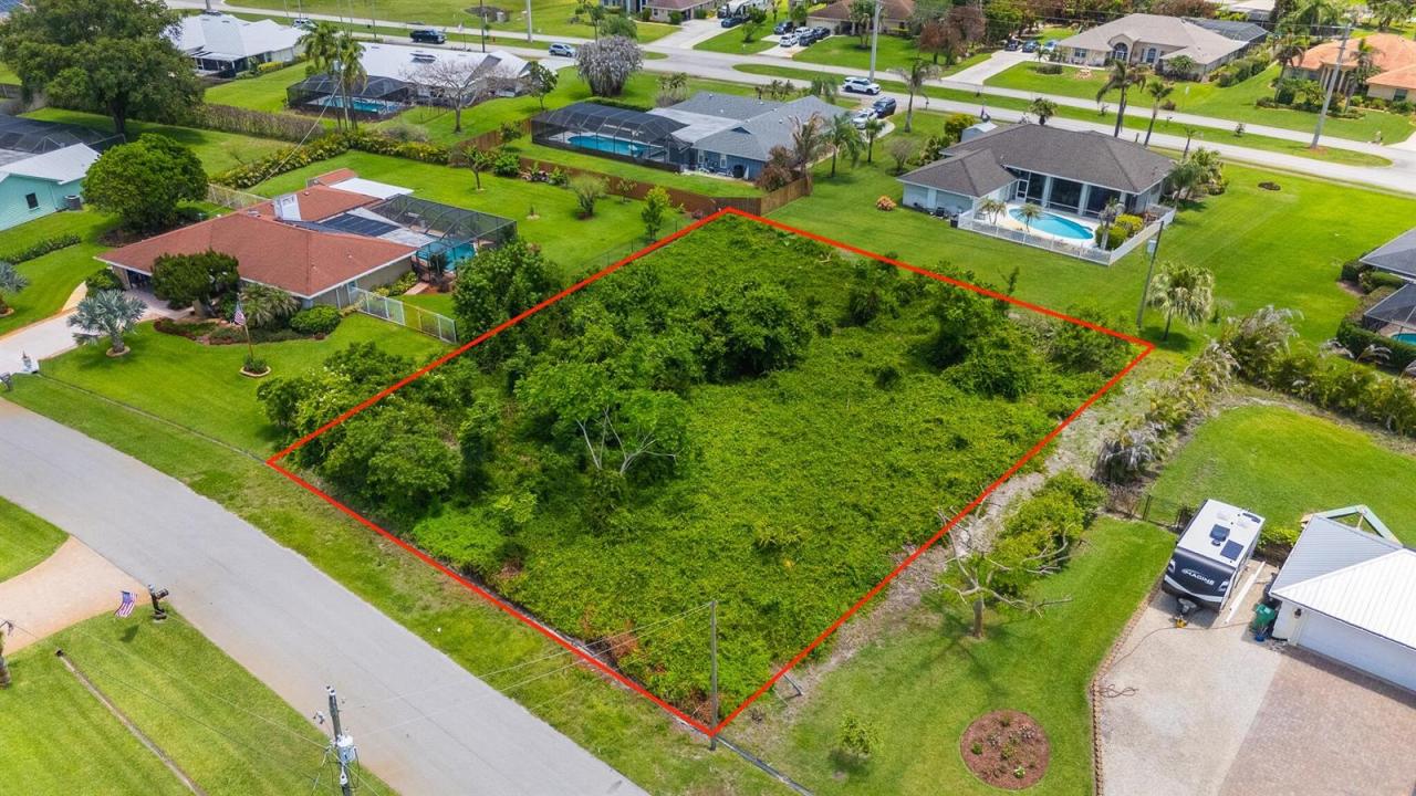 2012 SE Giffen Avenue, Port St. Lucie, Florida 34952, Stati Uniti