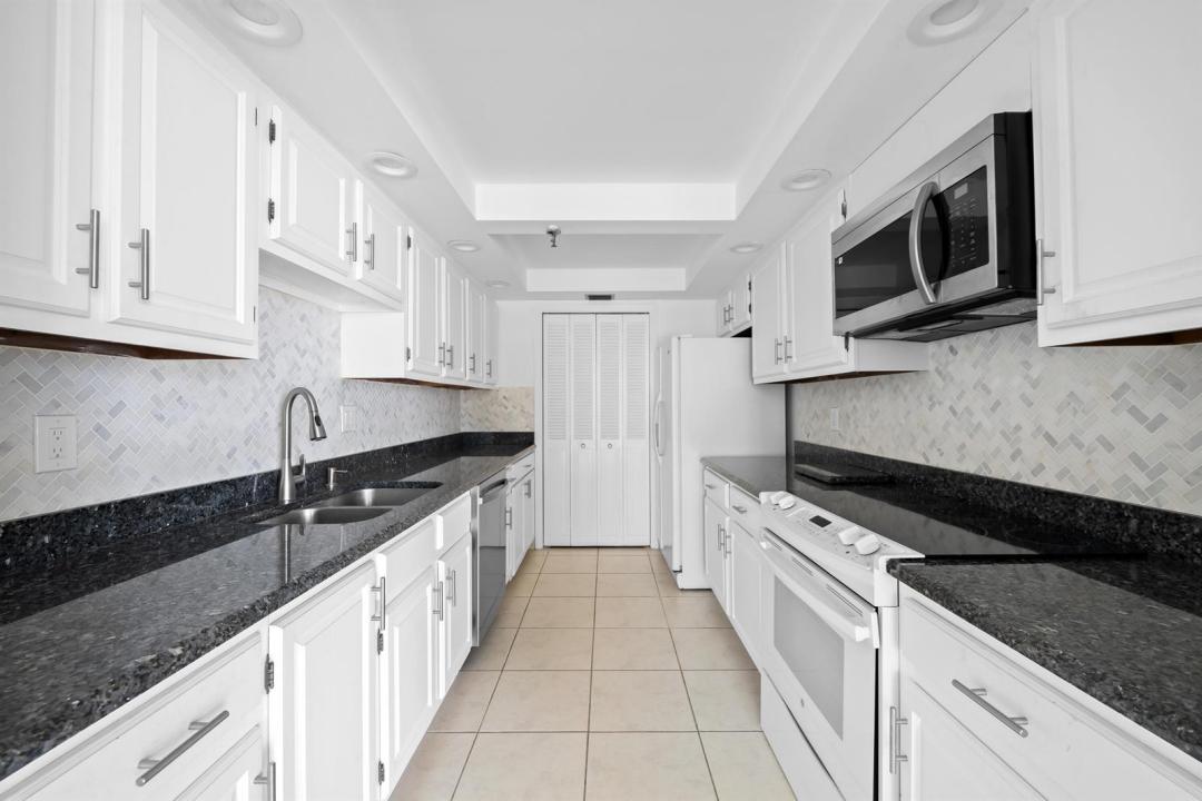 859 Jeffery Street 312, Boca Raton, Floride 33487, États-Unis