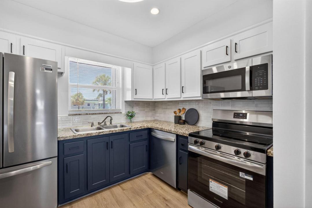 110 Wettaw Lane 202, North Palm Beach, Florida 33408, Stati Uniti