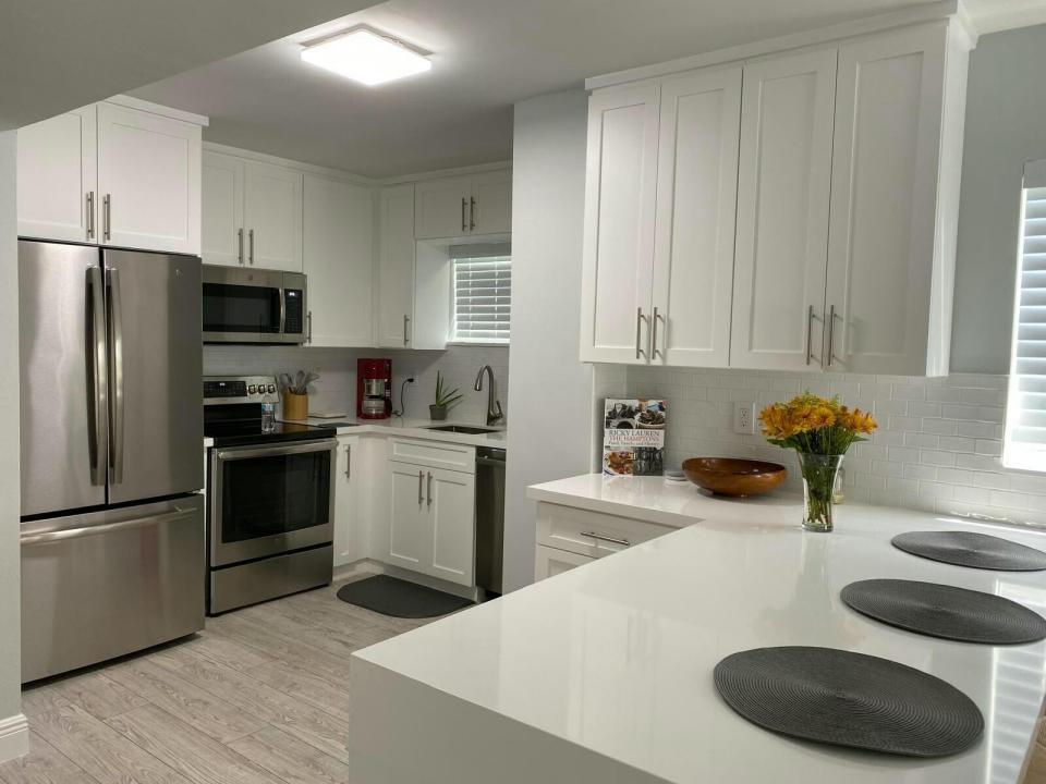1750 NE 191st Street 223f-4, Miami, Florida 33179, USA