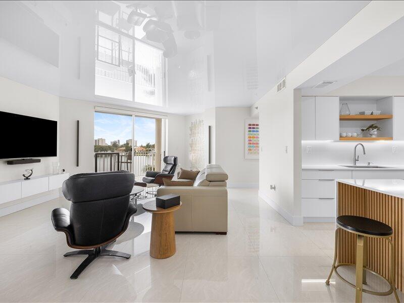 18260 N Bay Road 418, Sunny Isles Beach, Florida 33160, USA