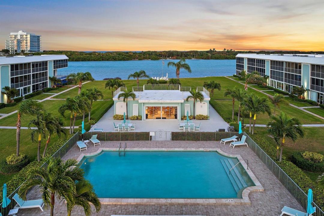 100 Waterway Road E305, Tequesta, Floride 33469, États-Unis