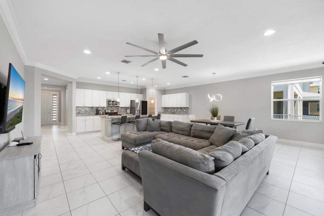 1600 NW Vivanco Street, Port St. Lucie, Floride 34986, États-Unis