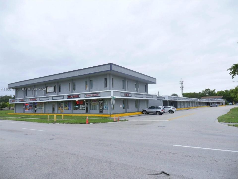 6148 NW 11th Street, Sunrise, Florida 33313, USA
