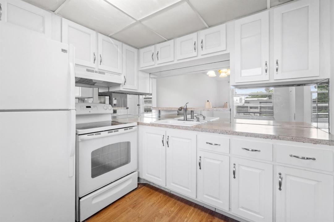 9080 Lime Bay Boulevard 309, Tamarac, Florida 33321, Stati Uniti