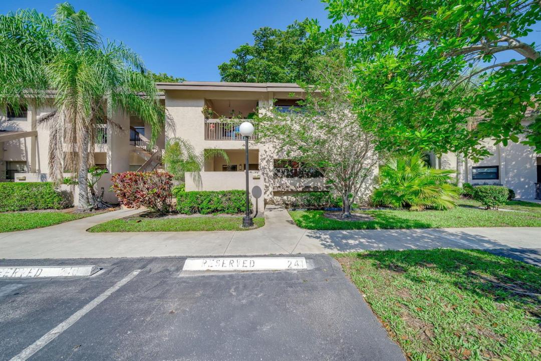 4217 NW 22nd Street 2-108, Coconut Creek, פלורידה 33066, ארצות הברית של אמריקה