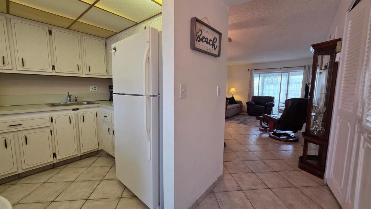2900 NW 46th Avenue 213, Lauderdale Lakes, Florida 33313, Stati Uniti