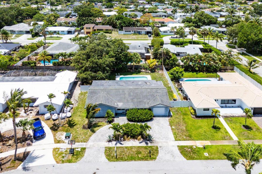 581 NW 13th Drive, Boca Raton, Florida 33486, USA