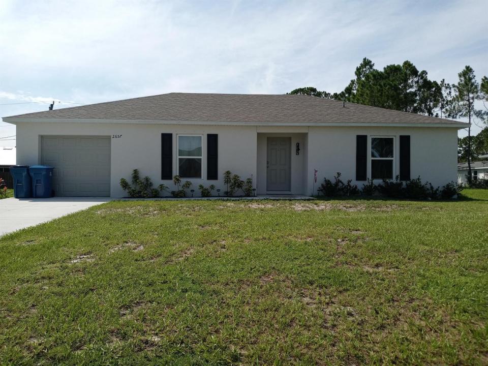 2657 Foster SE Road, Palm Bay, Floride 32909, États-Unis