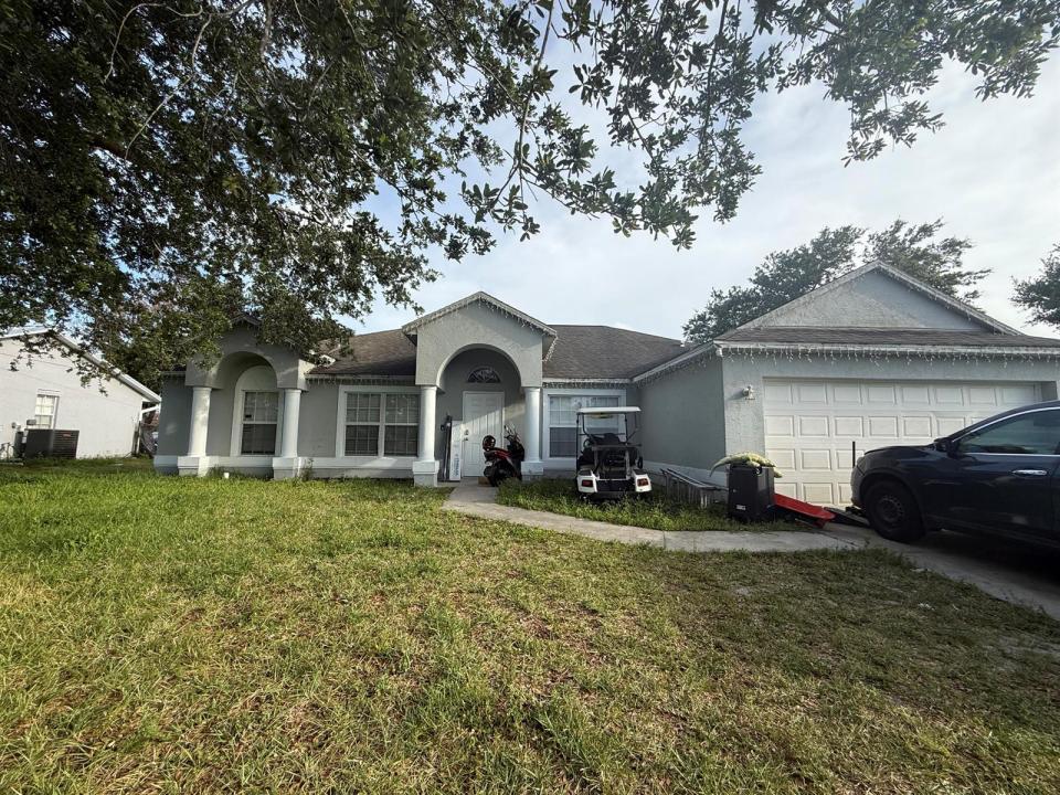 742 NW Bayard Avenue, Port St. Lucie, Floride 34983, États-Unis
