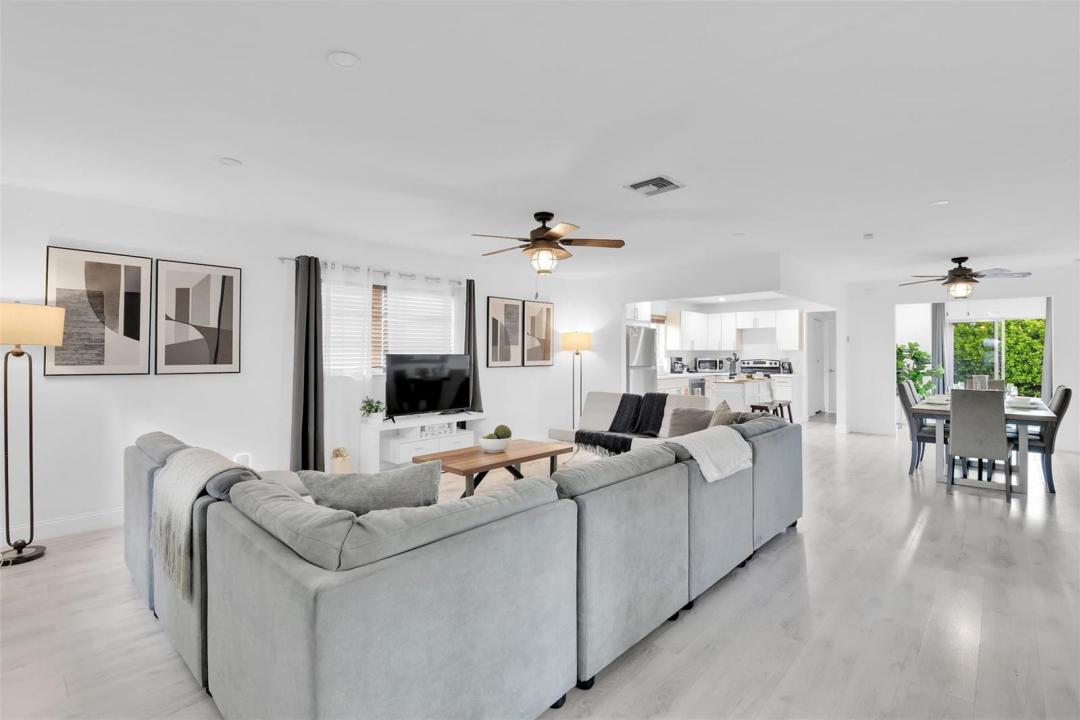 214 SE 6th Street, Dania Beach, Floride 33004, États-Unis