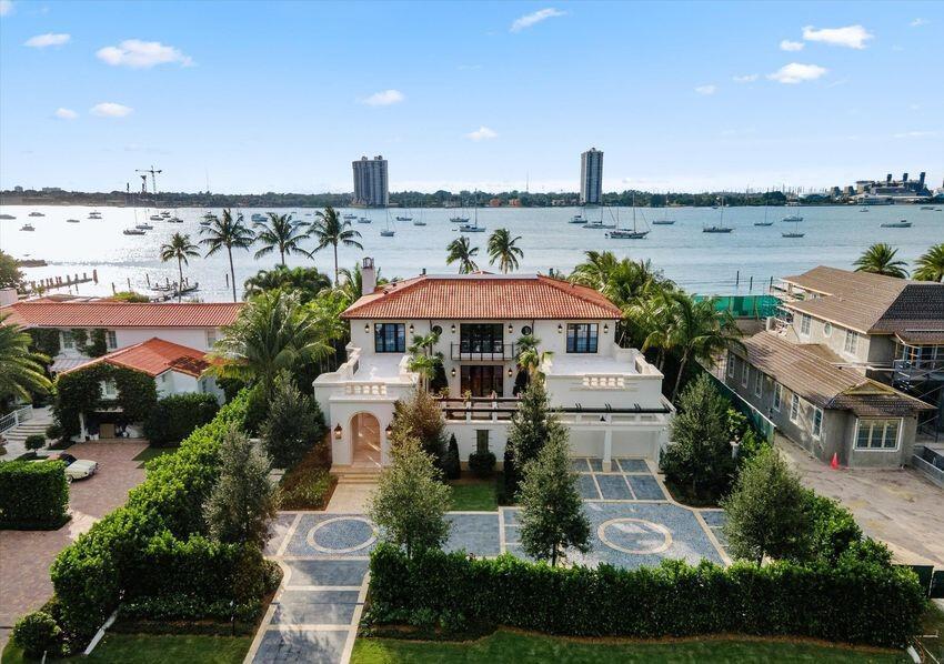 1260 N Lake Way, Palm Beach, Florida 33480