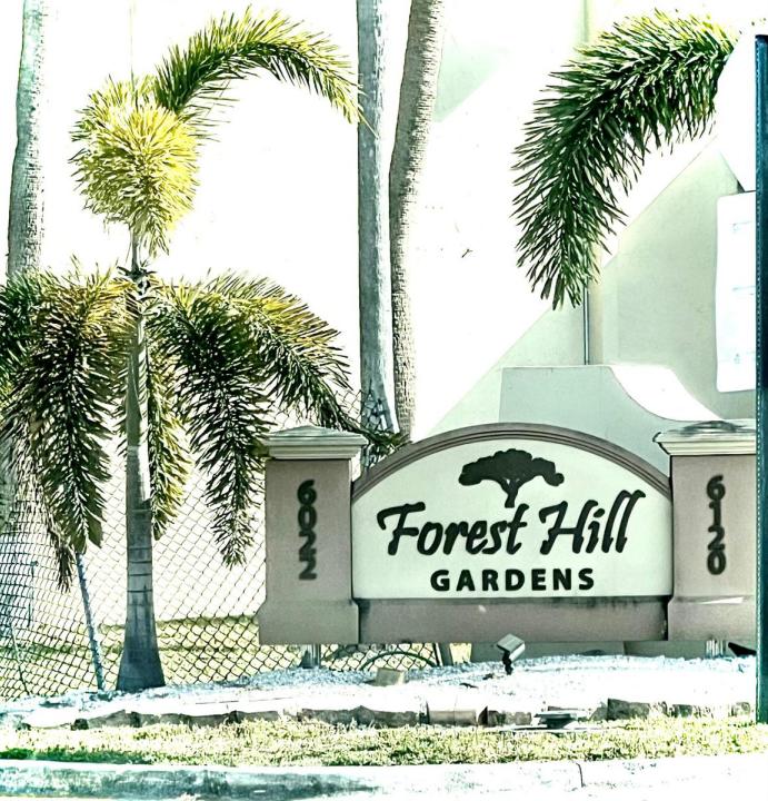 6100 Forest Hill Boulevard 105, West Palm Beach, Florida 33415, USA