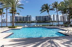 3205 NE 184th Street 9304, North Miami Beach, Floride 33160, États-Unis
