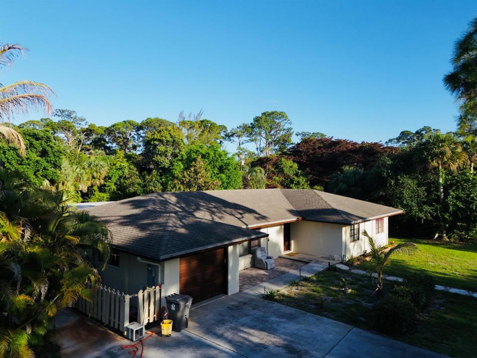 8895 N Bates Road, Palm Beach Gardens, Florida 33418, USA