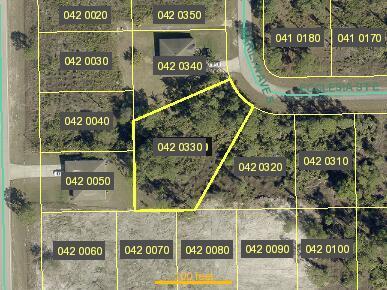 1210 Ecclesia E Street, Lehigh Acres, Flórida 33974, Estados Unidos
