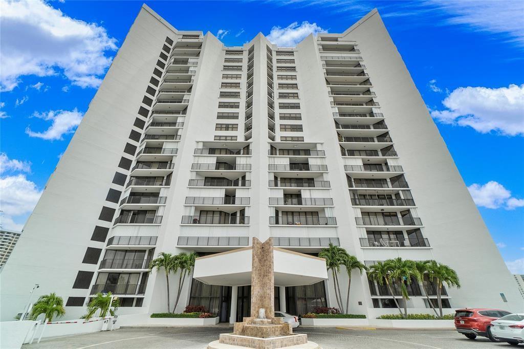 300 Three Islands Boulevard 306, Hallandale Beach, Floride 33009, États-Unis