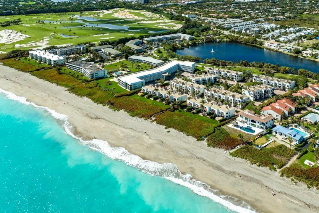 170 Celestial Way 3-2, Juno Beach, Florida 33408, USA