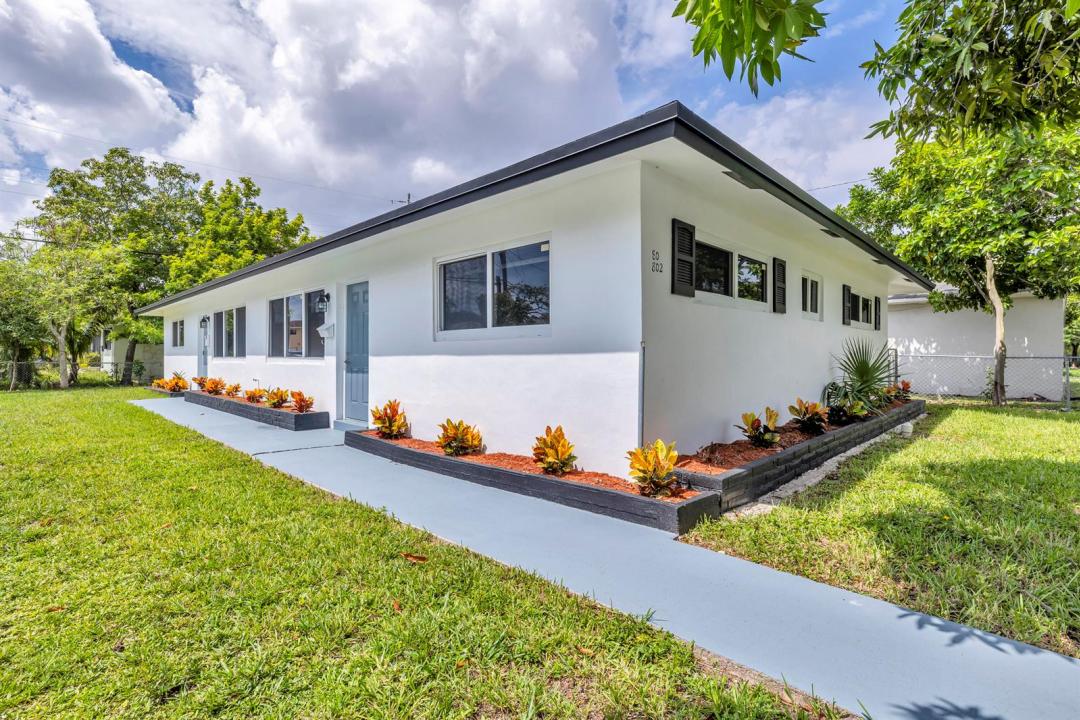 800-802 SW 6th Court, Pompano Beach, Florida 33060, Stati Uniti