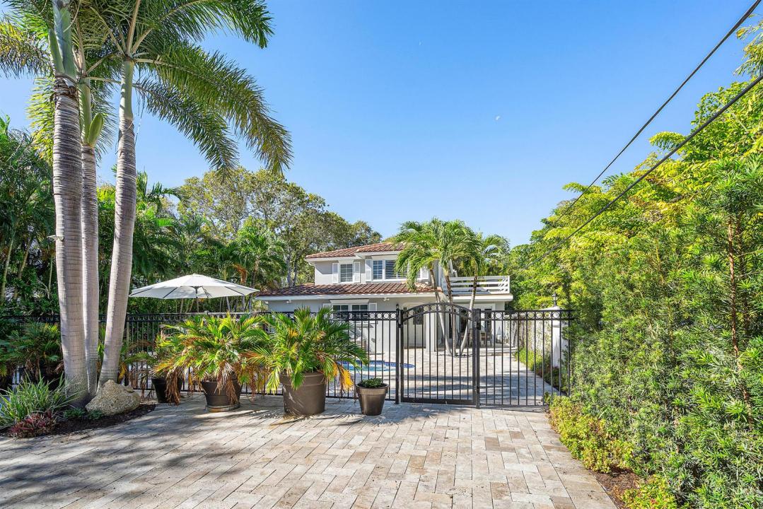820 Palm Trail, Delray Beach, Florida 33483, USA