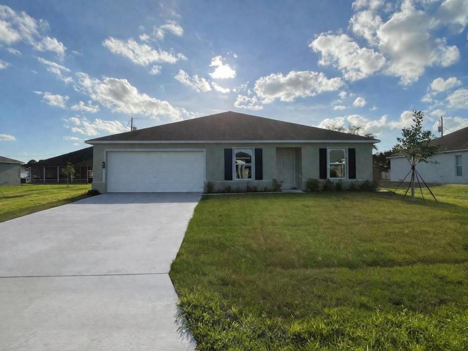 1782 SW Gloria Lane, Port St. Lucie, Floride 34953, États-Unis