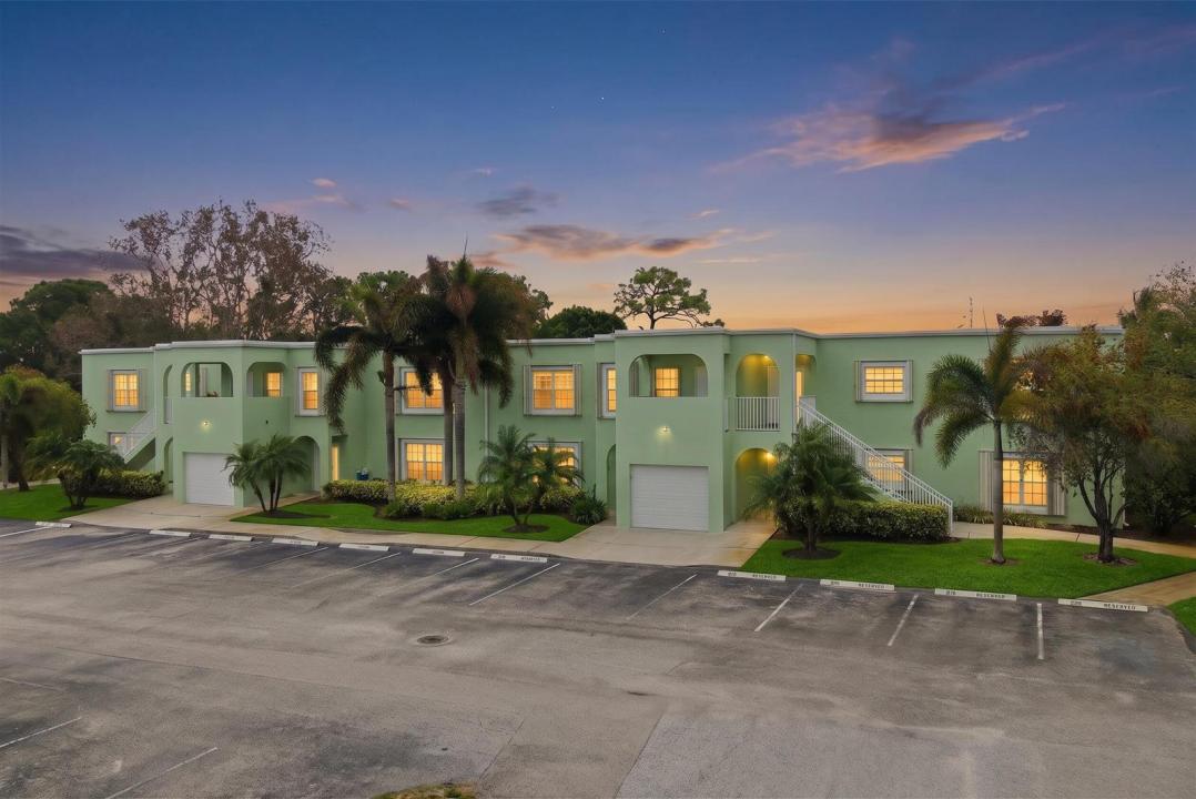 2074 SE Wild Meadow Circle, Port St. Lucie, Floride 34952, États-Unis