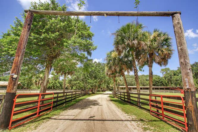 2833 F Road, Florida 33470, Stati Uniti