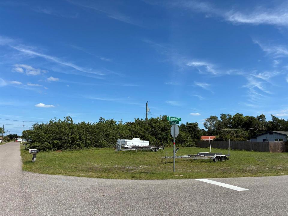 153 Sherman NE Avenue, Port Charlotte, Floride 33952, États-Unis