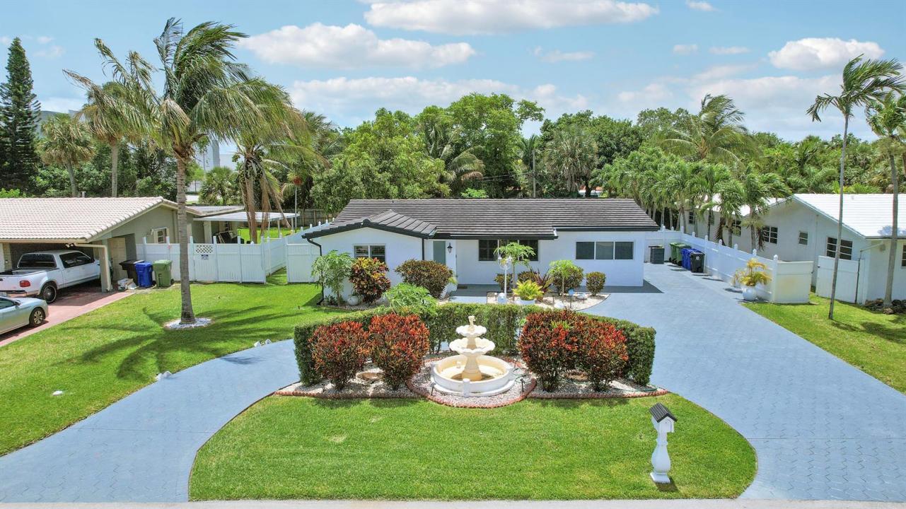1360 SW 32nd Street, Fort Lauderdale, Florida 33315, USA