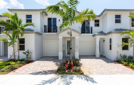6979 Pines Circle 35, Coconut Creek, Florida 33073, Amerika Birleşik Devletleri