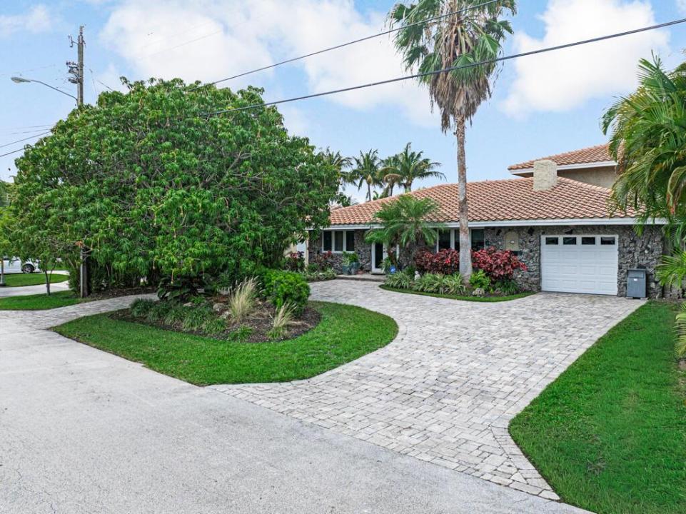 491 SE 16th Avenue, Pompano Beach, Florida 33060, USA