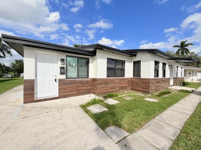 53 NE 16th Place, Fort Lauderdale, Florida 33305, USA