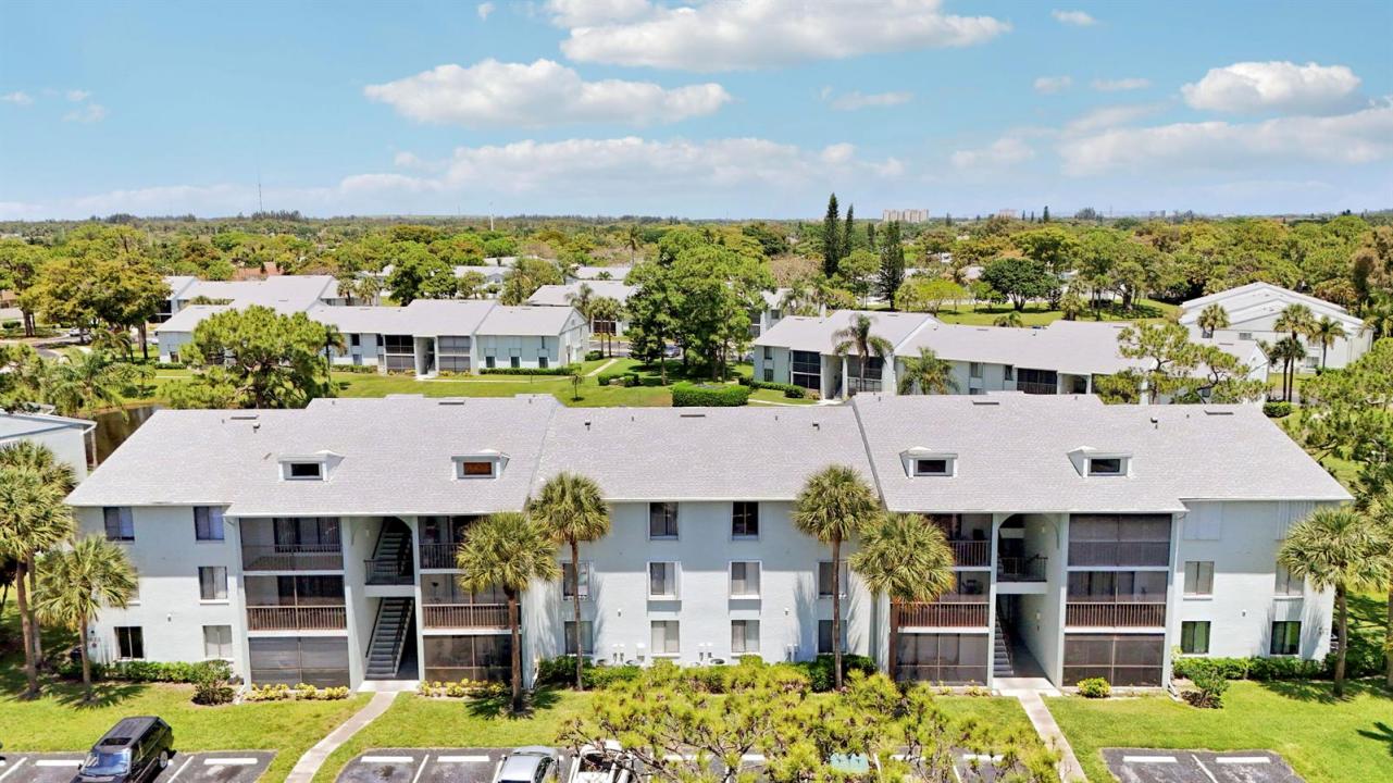 3630 Alder Drive E2, West Palm Beach, Florida 33417, USA