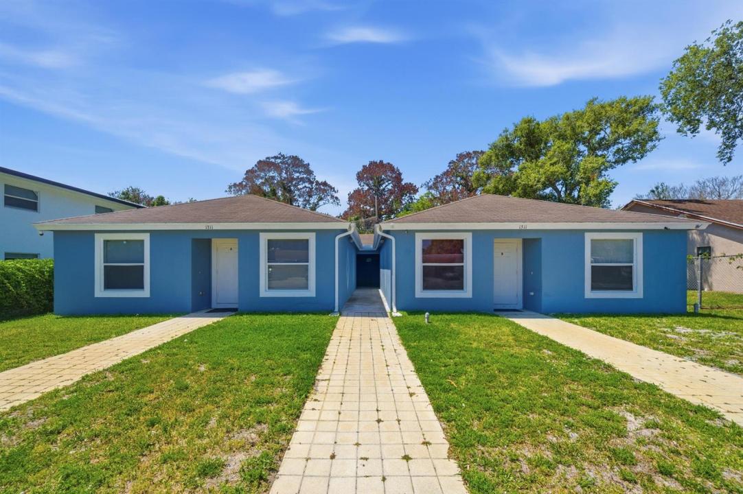 1311 Emerald Terrace, Fort Pierce, Floryda 34950, USA