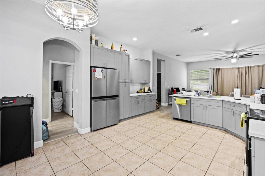 849 SW Nichols Terrace, Port St. Lucie, Флорида 34953, Соединенные Штаты