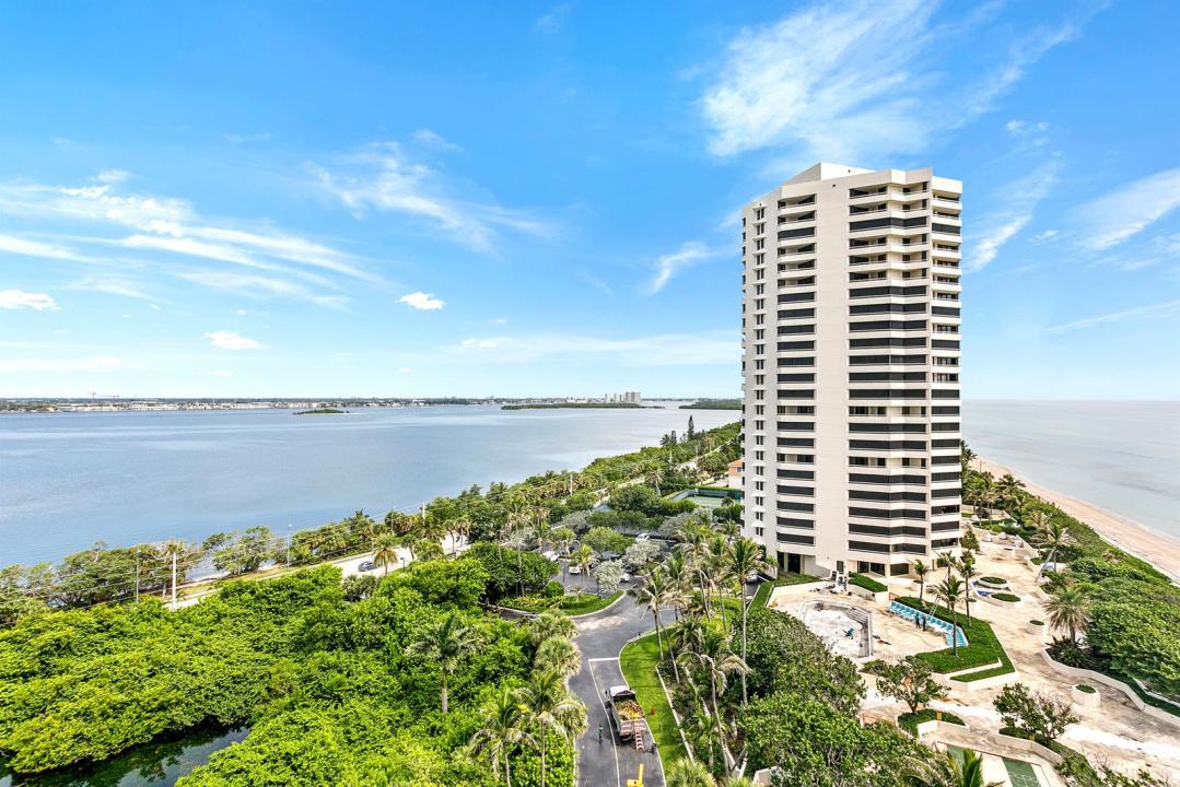 5070 N Ocean Drive 10c, Singer Island, Florida 33404, USA