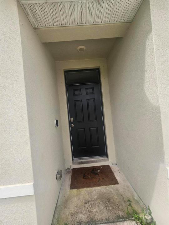 5015 NW North Macedo Boulevard, Port St. Lucie, Florida 34983, USA