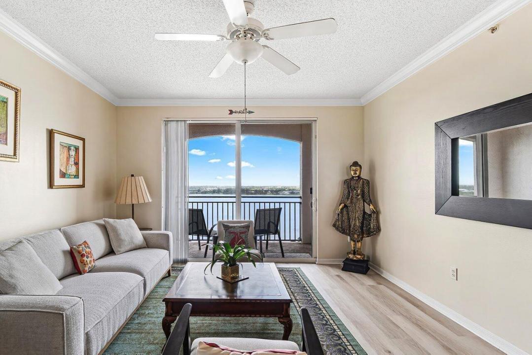 616 Clearwater Park Road 1206, West Palm Beach, Floride 33401, États-Unis