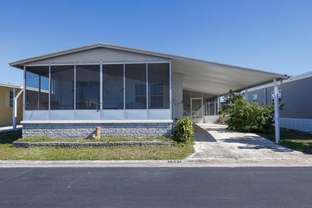 2001 83rd N Avenue 1281, Florida 33702, USA