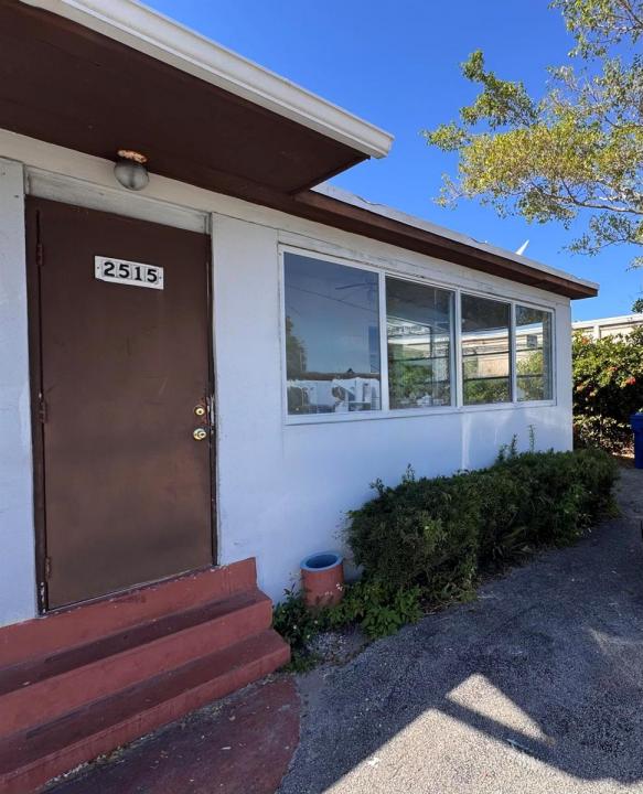 2515 Avenue E, Riviera Beach, Floride 33404, États-Unis