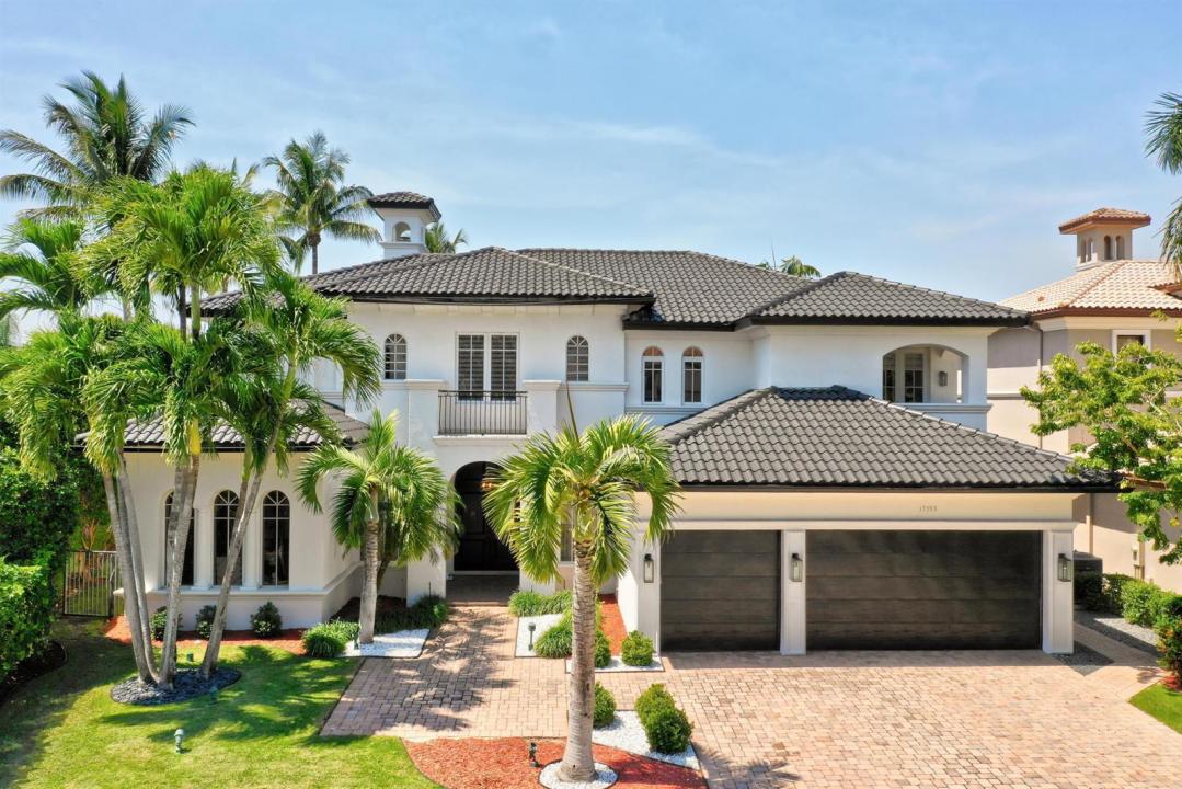 17593 Middle Lake Drive, Boca Raton, Florida 33496, USA