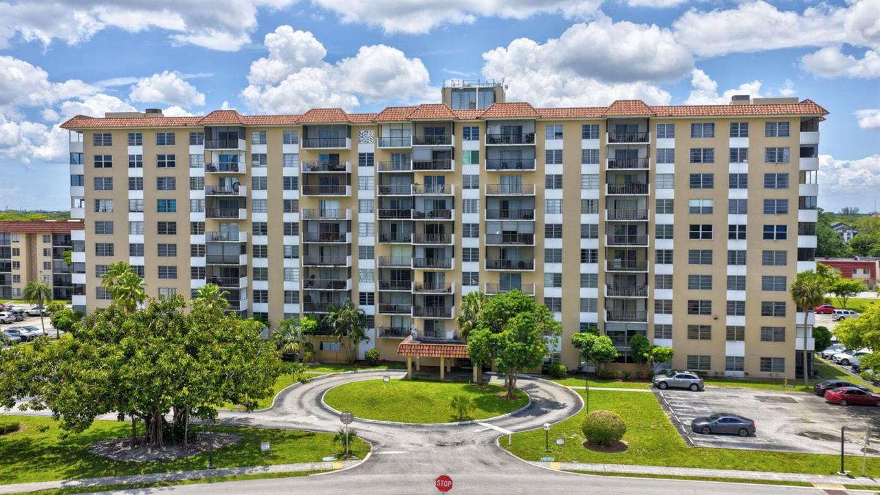 4174 Inverrary Drive 513, Lauderhill, Florida 33319, Stati Uniti