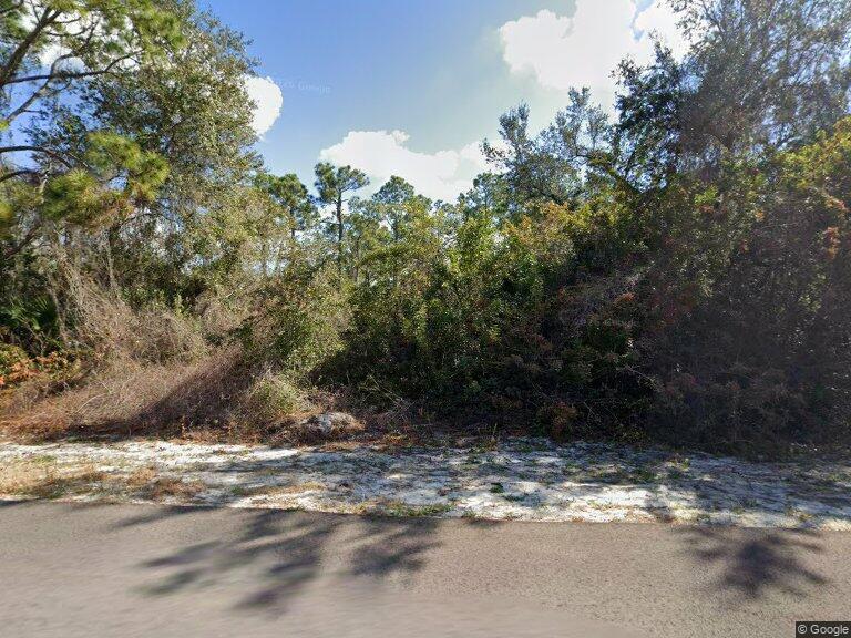 1860 Maurice Avenue, Lehigh Acres, Floride 33972, États-Unis