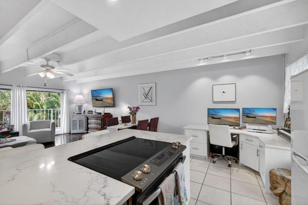4001 S Ocean Boulevard 218, South Palm Beach, Floride 33480, États-Unis
